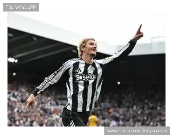 亚当斯的尴尬时刻：向沃尔特马德喷垃圾话，却意外被他的友善击中