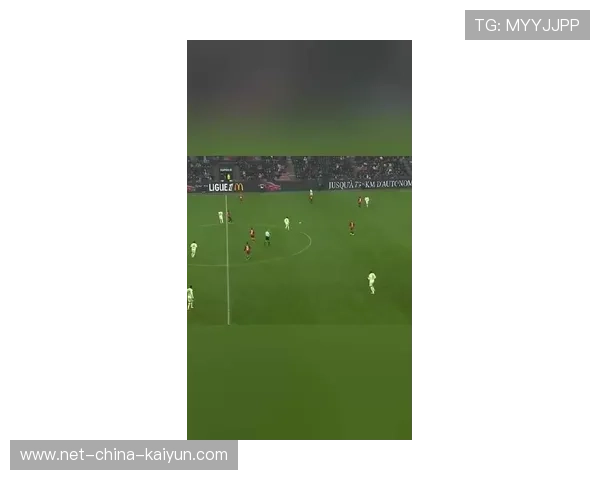 博格巴泪洒球场！811天后复出瞬间全网刷屏